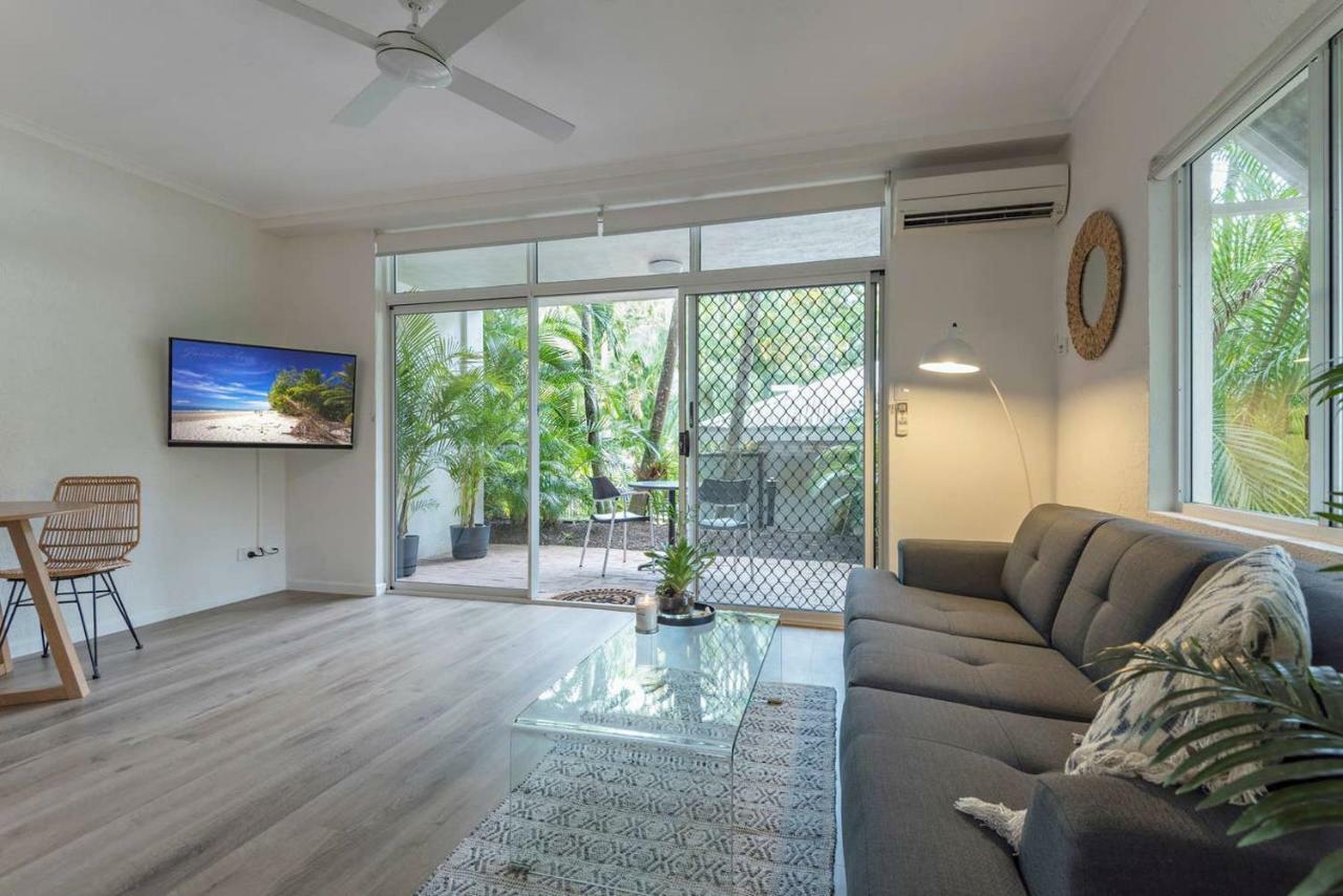 Ocean Palms Apartments 포트 더글라스 외부 사진