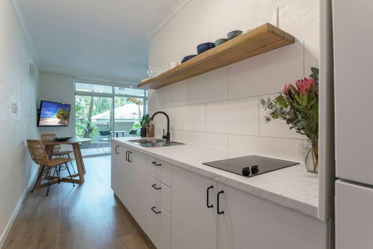 Ocean Palms Apartments 포트 더글라스 외부 사진